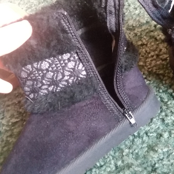 Girls boots - Picture 2 of 4